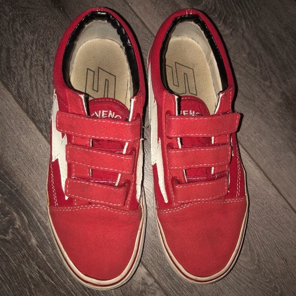 Revenge x Storm - Picture 1 of 8